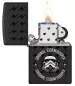 Vorschaubild: Zippo Original Stormtrooper Helm und Blitze schwarz matt Feuerzeug offen