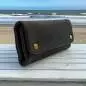 Vorschaubild: Original Kavatza Black Deluxe Kork schwarz TPC41CR Tabaktasche am Strand