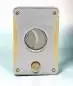 Vorschaubild: Rattray's Heavy Harry Satin-Gold Zigarrencutter im Licht