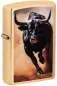 Vorschaubild: Zippo 60007820 Bull Brushed Brass mit heranstürmendem schwarzem Stier und großen Hörnern