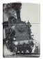 Vorschaubild: Zippo 60007825 Vintage Train Dampflokomotive 540° Color 540° Matte Frontansicht