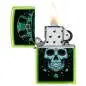 Vorschaubild: Zippo 60007864 Irish Skull Lurid mit grünem Totenkopf offen mit Flamme