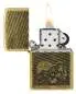 Vorschaubild: Zippo 60007936 Mountain Antique Brass – gravierte Berge im Lustre-Design offen mit Flamme