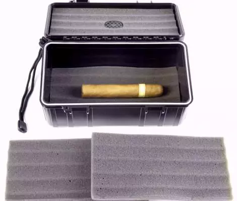 Reise-Humidor Cigar Case S3 Acryl schwarz offen