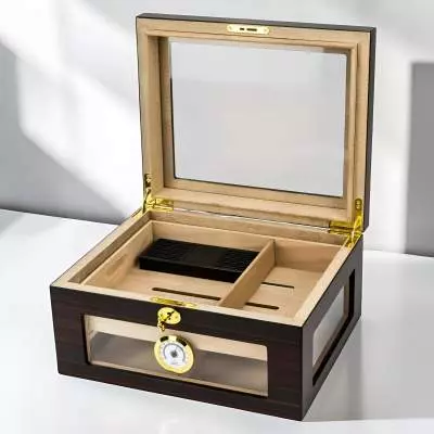 Produktbild: Humidor Ebony matt mit Glasfenster Tischzene offen