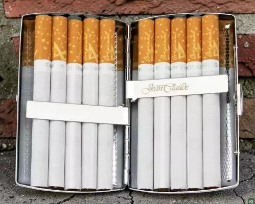 Produktbild: Zigarettenetui Jean Claude Metall Wellendesign 10er befüllt