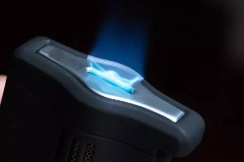 Produktbild: Les Fines Lames Le Feu RS Armor Black Feuerzeug Famme