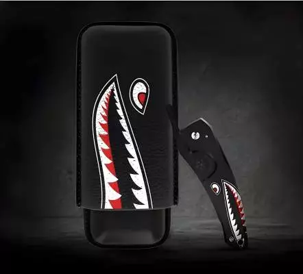 Produktbild: Les Fines Lames Le Petit Flying Tigers mit Cigar Case