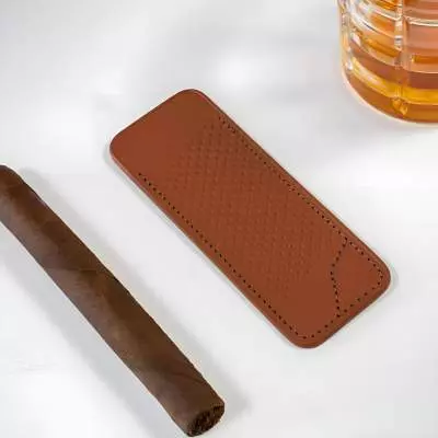 Produktbild: Les Fines Lames Lederetui Sheath Vintage RacingTischszene