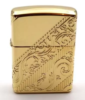 Produktbild: Zippo 2018 Collectible of The Year Golden Scroll