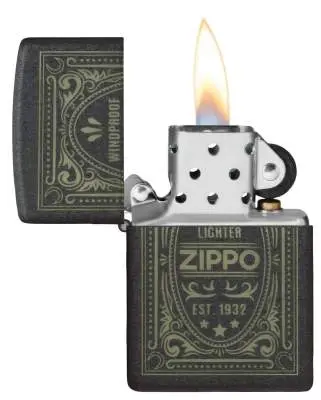 Produktbild: Zippo 60007935 Antique Label Black Crackle Laser Engrave offen mit Flamme