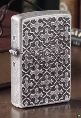 Produktbild: Zippo Kreuzmuster Armor Case Szene