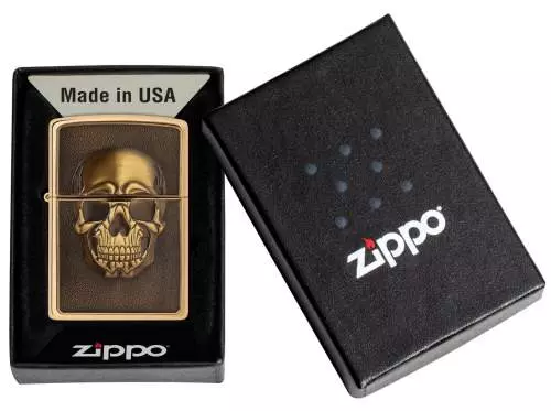 Produktbild: Zippo Embossed Skull Messing Feuerzeug Verpackung