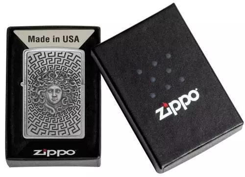 Produktbild: Zippo Medusa Emblem Chrom Feuerzeug in Verpackung