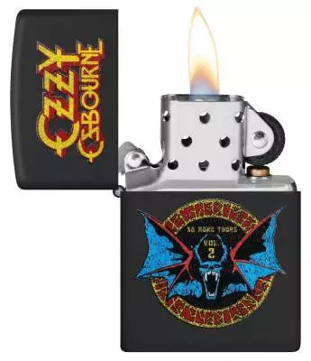 Produktbild: Zippo Ozzy Osbourne Fledermaus schwarz Feuerzeug offen