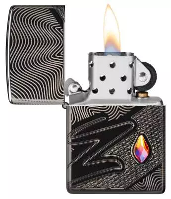 Produktbild: Zippo Z-Pattern Crystal Armor Case schwarz Feuerzeug offen