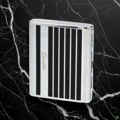 Produktbild: Zigarettenetui Caseti Chrom mit Streifen 18er auf Marmor