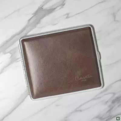 Produktbild: Zigarettenetui Caseti Leder grau 18er auf Marmor