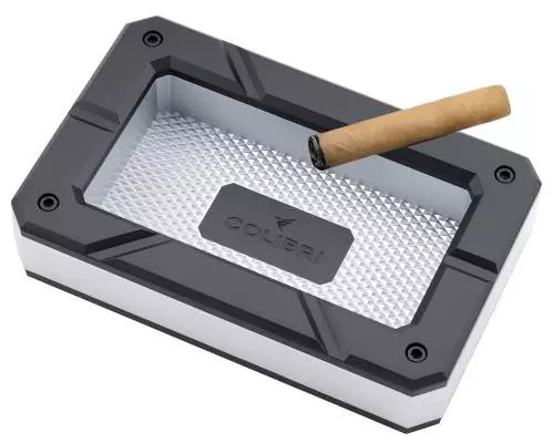 Produktbild: Colibri Rally Zigarrenascher schwarz silber mit Zigarre