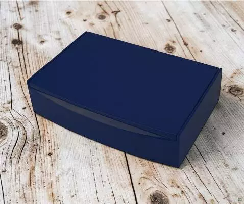 Produktbild: Humidor dunkelblau glänzend auf Holz