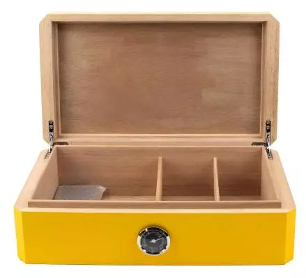 Produktbild: Humidor gelb Pianolack mit Leder schwarz vorne offen