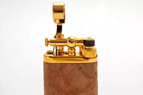 Produktbild: IM Corona Old Boy 64-5002 Pfeifenfeuerzeug offen