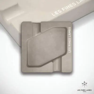 Produktbild: Les Fines Lames DYAD Coyote Tan banner