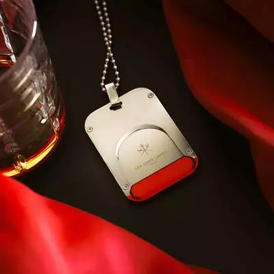 Produktbild: Fines Lames LE TAG T135 Red liegend
