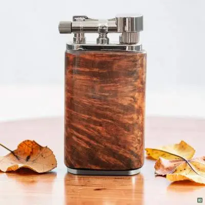 Produktbild: Mastro de Paja Maestro Smooth Brown - Tischszene