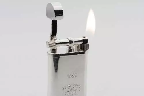 Produktbild: Peterson 160th Anniversary Silver Pfeifenfeuerzeug Flamme