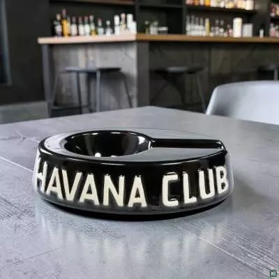 Produktbild: Havana Club Egoista Black Zigarrenascher Szene