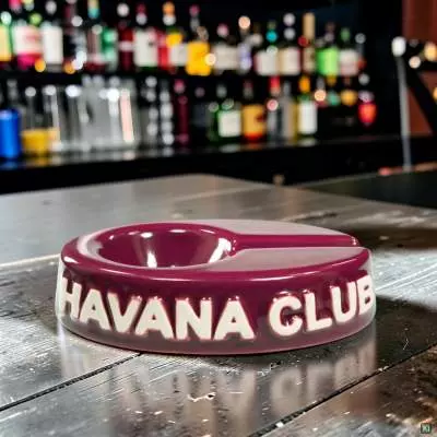 Produktbild: Havana Club Chico burgundy Zigarrenascher Szene