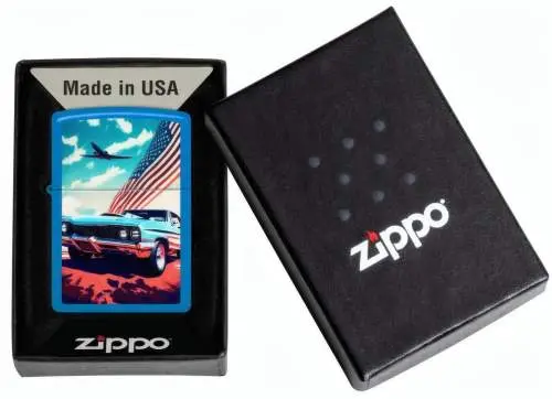 Produktbild: Zippo 60007632 US Muscle-Car Sky Blue Matte mit blauem Classic Car, amerikanischer Flagge und Flugzeug Verpackung