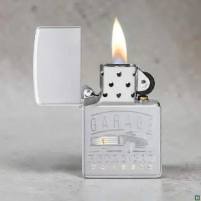 Produktbild: Zippo 60007824 Retro Werkstatt Classic Car Garage Satin Chrome Auto Two-Tone Szene