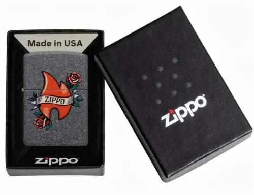 Produktbild: Zippo 60007935 Antique Label Black Crackle Laser Engrave Verpackung