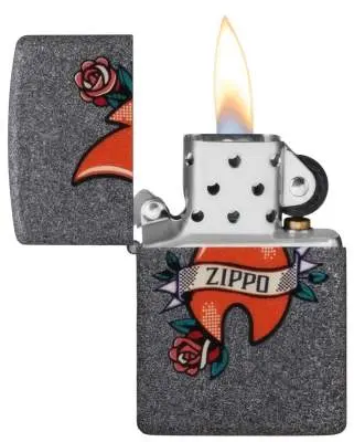 Produktbild: Zippo 60007935 Antique Label Black Crackle Laser Engrave offen mit Flamme