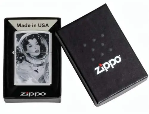 Produktbild: Zippo 60007871 Vintage Astronautin High Polish Chrome Color Image Verpackung