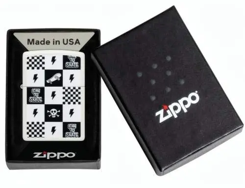 Produktbild: Zippo 60007903 Skateboard Checkers Born to Skate White Matte Verpackung