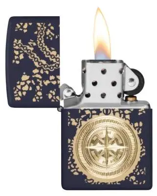 Produktbild: Zippo 60007922 Antique Talisman Kompass Navy Matte Laser Engrave offen mit Flamme