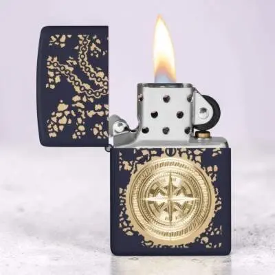 Produktbild: Zippo 60007922 Antique Talisman Kompass Navy Matte Laser Engrave Szene