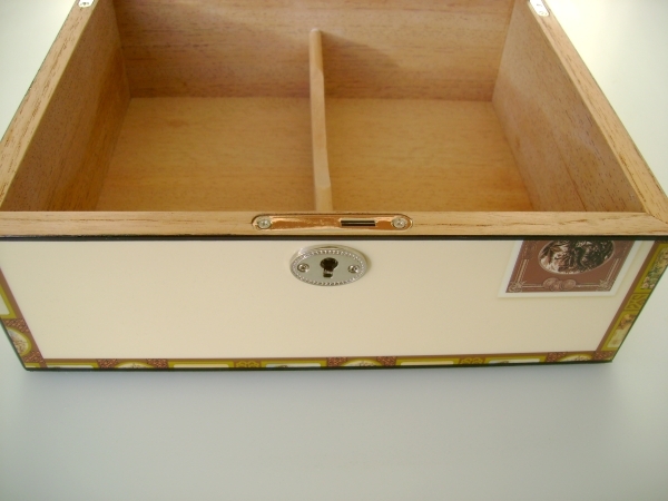 Lifestyle-Ambiente Angelo Humidor High Gloss - Edel Zigarrenbox Mit Hygrometer & Zeder