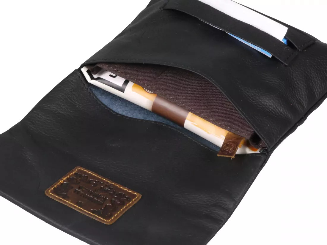 Artikelbild: Kavatza Ziegenleder schwarz Tabaktasche Drehertasche Tabakbeutel Produktbild: Kavatza Ziegenleder schwarz Tabaktasche Drehertasche Tabakbeutel