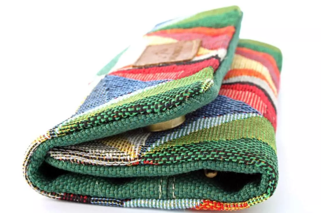 Produktbild: Mestango Stoff bunte Dreiecke Tabaktasche Drehertasche seitlich