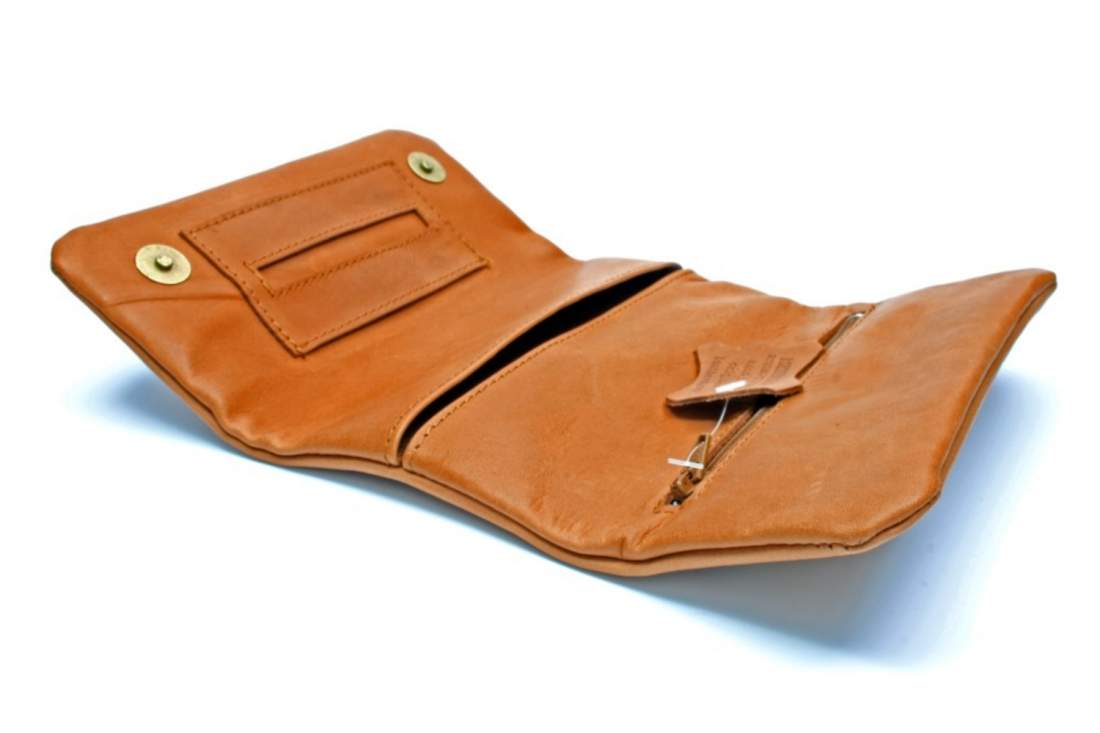 Produktbild: Mestango Kalbsleder hellbraun Tabaktasche Drehertasche offen