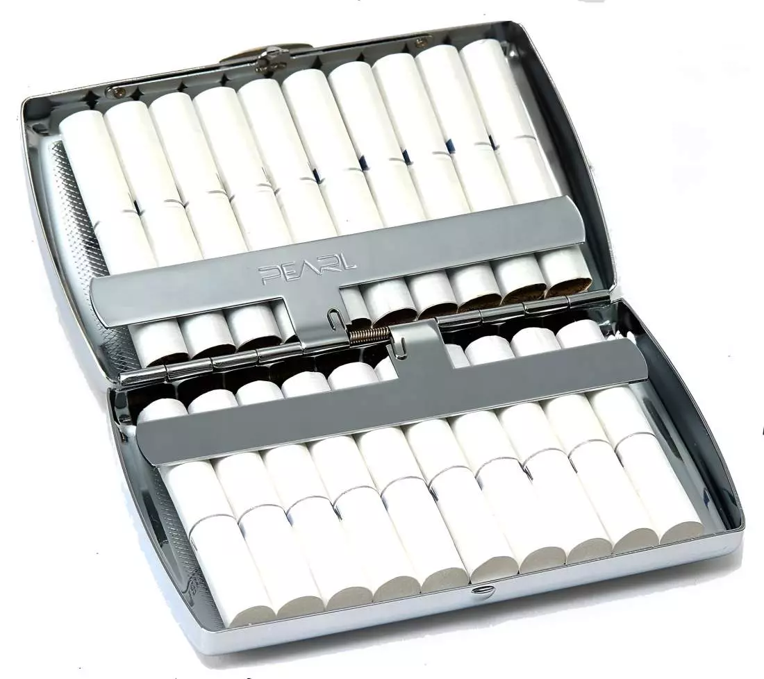 Produktbild: Zigarettenetui Pearl Metall silbern für 20 IQOS befüllt