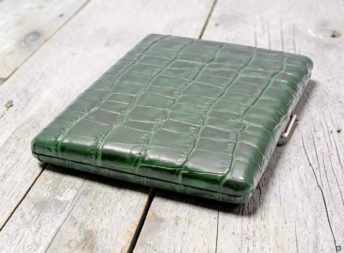 Produktbild: Zigarettenetui Pearl Metall Leder grün Kroko 9er Szene