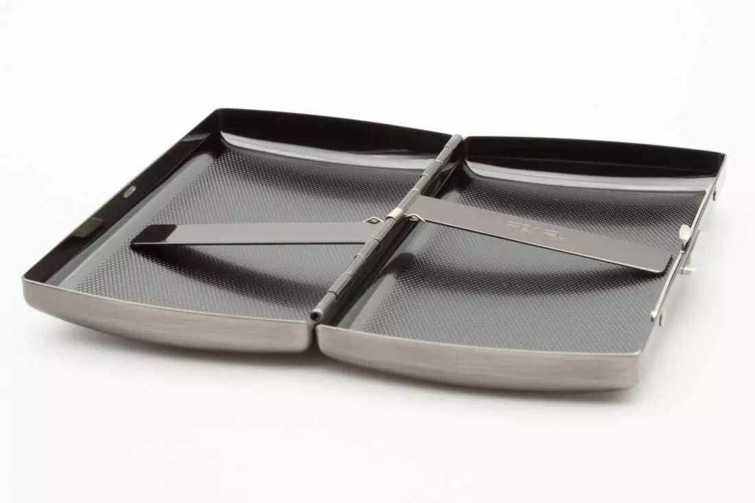 Produktbild: Zigarettenetui Pearl Metall Silberfarben 12er offen