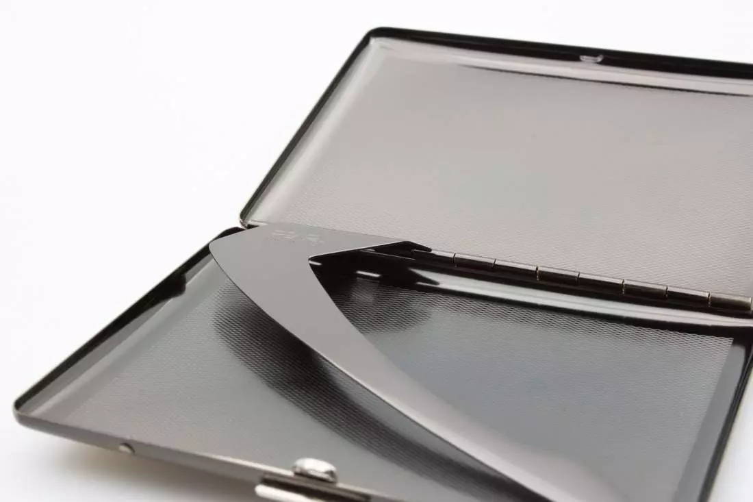 Produktbild: Zigarettenetui Pearl Metall messingfarben 9er Bügel