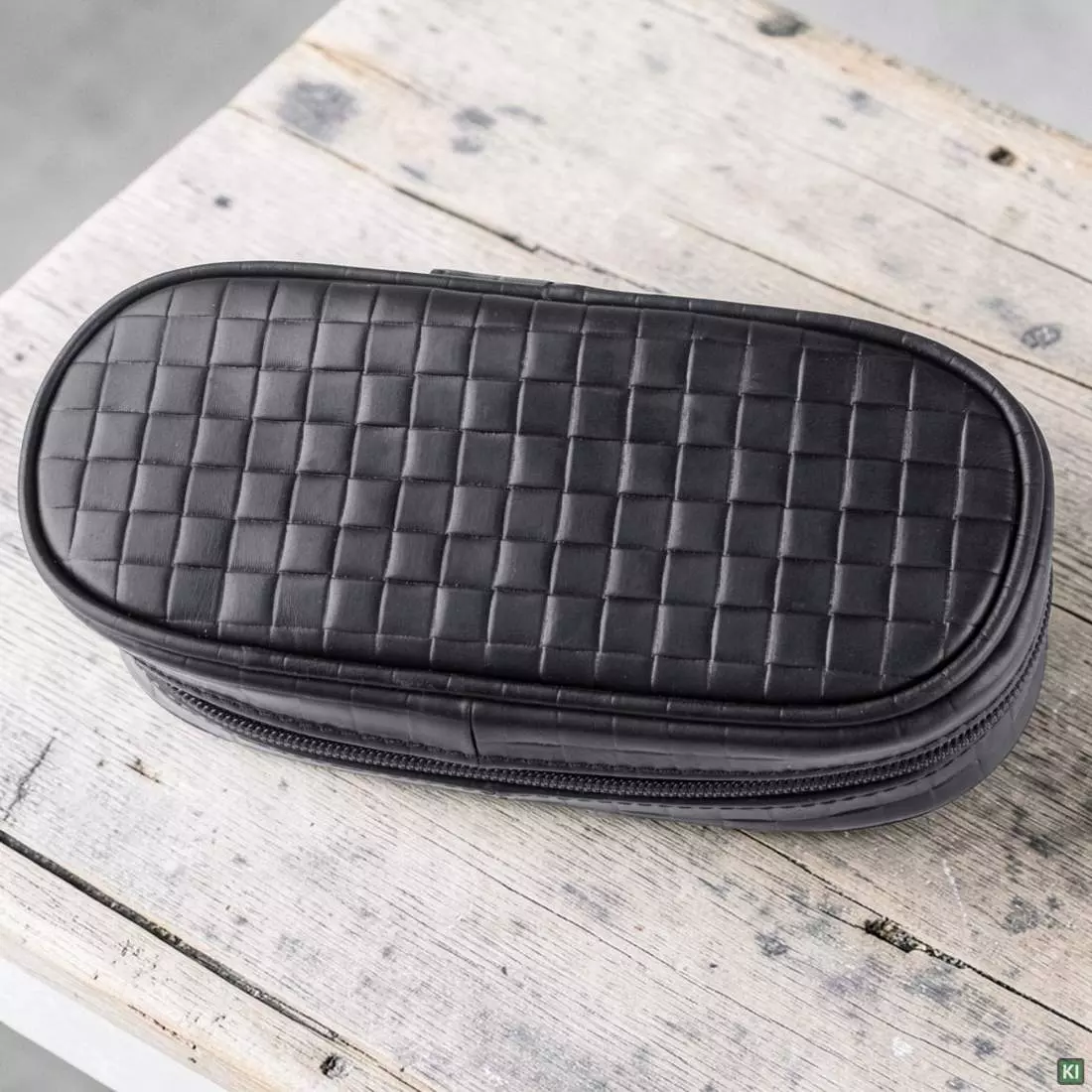 Produktbild: Angelo Pfeifentasche Rindsleder schwarz in Weboptik