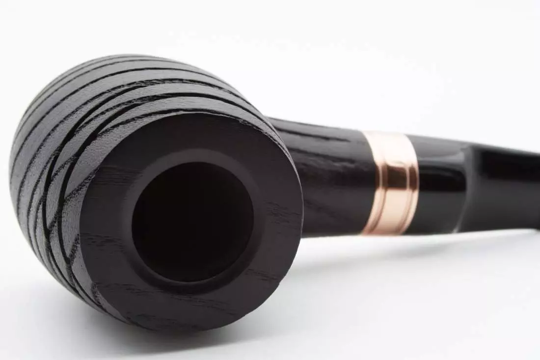 Produktbild: Rattray’s Devil's Cut G Black Pfeife seitlich